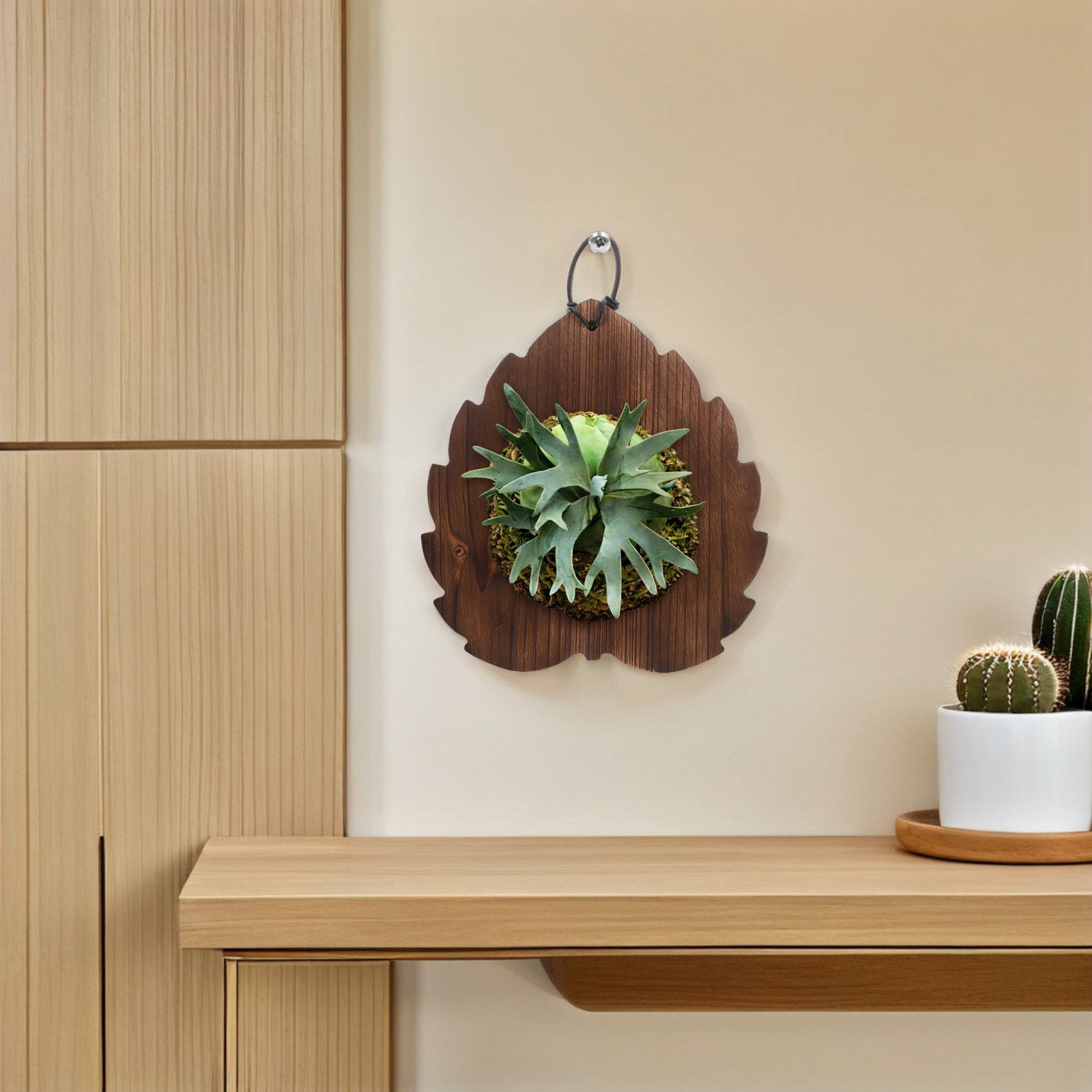 Solid Wood Wall Planting Board - огляд і ціна Vertical Planter